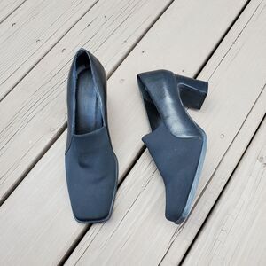 Vintage 90s y2k Black Leather Square Toe Chunky Heel Slinky Heeled Loafers 9